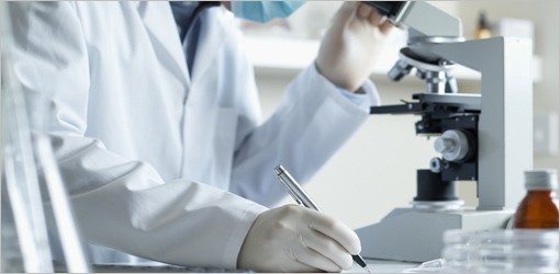 Saarbrücker Wissenschaftler untersuchen Fluorid im Zahnschmelz