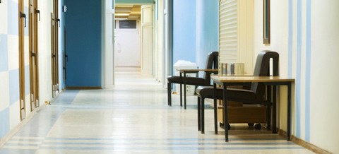 Stiftung Warentest: Nicht implantierende Praxen verlieren Patienten
