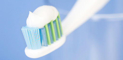 Ist Zähneputzen gefährlich?