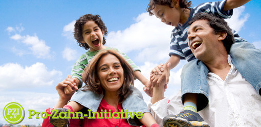 Berlin lächelt - Zukunft für Zähne