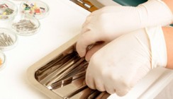 Schutzhandschuh: Verträglichkeit und Arbeitsschutz vereinen