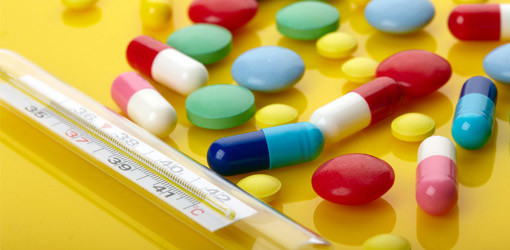 Medikamenten-Auslandpreisvergleich: Preisregulierungen zeigen Wirkung