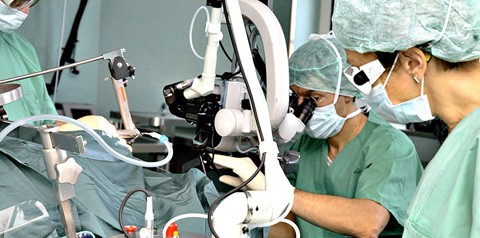 Unblutig und hoch präzise per Laser operieren