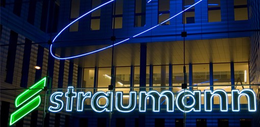 Straumann feiert 10 Jahre Produktion in Villeret