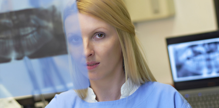 Hoher Schadenersatz für abgebrochenen Bohrer im Wurzelkanal