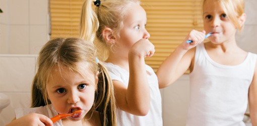 Mundgeruch bei Kindern: Oft fehlt es an Mundhygiene