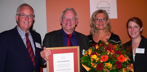 Kuratorium perfekter Zahnersatz ernennt Professor Lehmann zum Ehrenmitglied