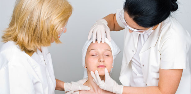 Peelen oder lasern – Altersflecken entfernen