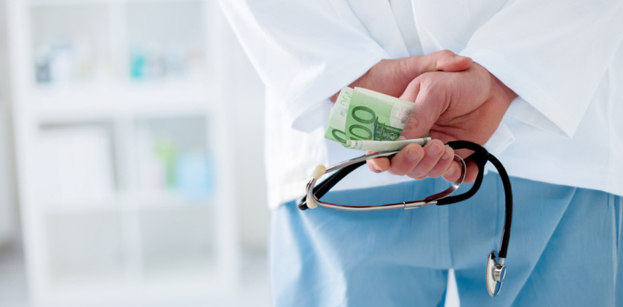 BGH: Verordnung ohne Leistung ist eine strafbare Untreue