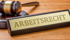 Kündigung wegen Umorganisation: Arbeitgeber muss begründen