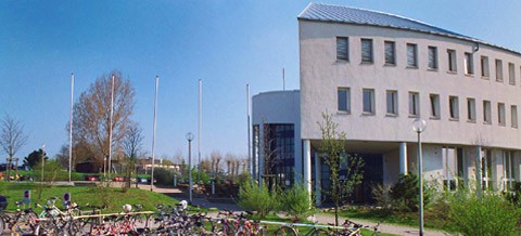 Uni Witten/Herdecke von Streichung der Förderung überrascht