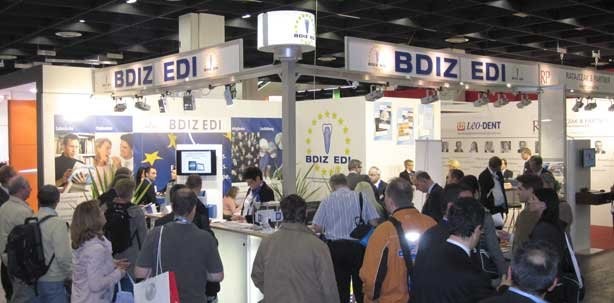 Panem et circences am IDS-Stand des BDIZ EDI