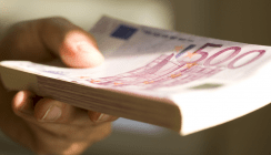Zahnarzt veruntreut zwei Millionen Euro