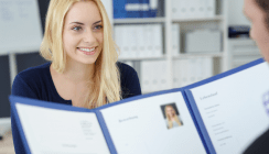 Aus dem Job heraus bewerben: Was Arbeitnehmer beachten müssen