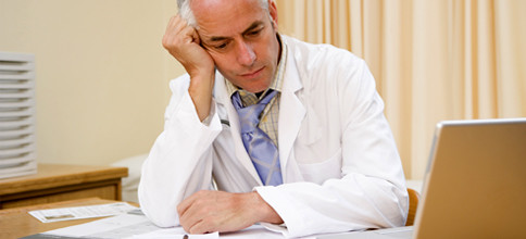 Zahnärzte wünschen sich Vereinfachungen und Kostenerstattung