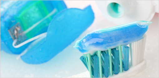 Bürste, Paste, Zahnseide?