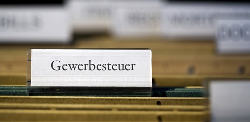 Müssen Zahnärzte bald Gewerbesteuer zahlen?