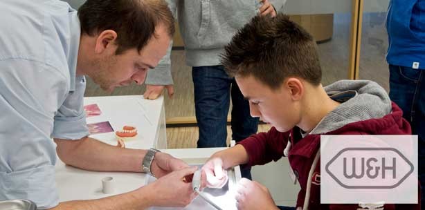 W&H Dentalwerk Bürmoos: Jugendliche erleben Technik