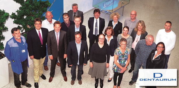 Anerkennung für jahrzehntelange Mitarbeit bei Dentaurum