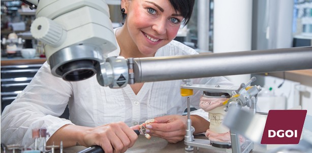 Fit für die Implantatprothetik mit neuem Curriculum der DGOI