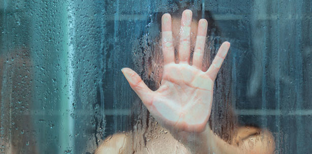 Zwangsduschen als Trick für heimliche Filme in Zahnarztpraxis