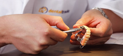 dentaltrade mit Full-Service-Plus auf der IDS 2011