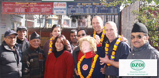 Klinik in Kathmandu: Direkte Hilfe für Rettungsinsel vieler Erdbebenopfer