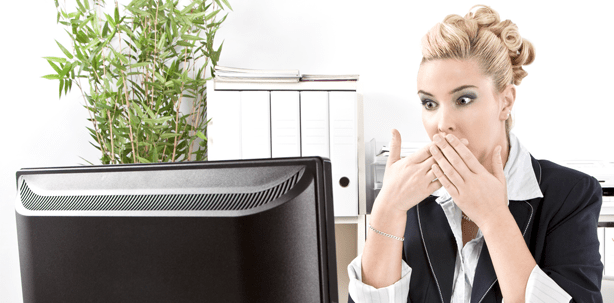 Arbeitnehmern droht bei anzüglicher E-Mail fristlose Kündigung