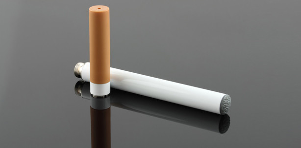 "Modedroge" elektronische Zigarette - Risiko für die Zähne