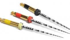 Aufbereitung des Wurzelkanals mit reziprok arbeitenden Feilen