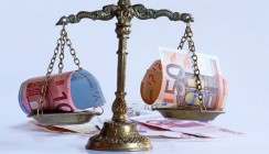 Gericht kippt Krankenkassen-Finanzausgleich für 2013