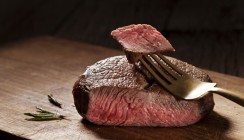 Ein bisschen Fleisch tut gut – Vegetarier leben nicht gesünder