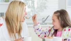 Kinder-Frühstücksflocken viel süßer als Produkte für Erwachsene