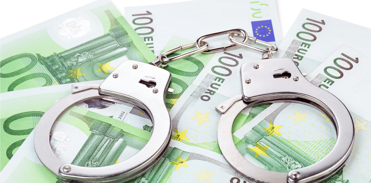 Zahntechniker hinterzieht 100 Millionen Euro Steuern: Gefängnis!