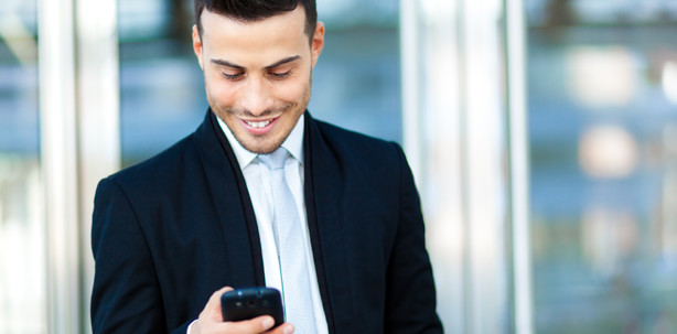 Privates Telefonat im Job kann Unfallschutz kosten