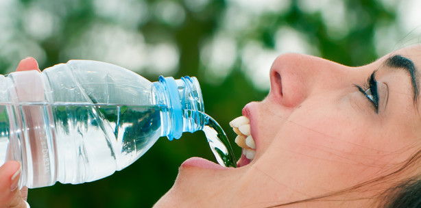 Natürlicher Zahnschutz: Heilwasser mit Fluorid