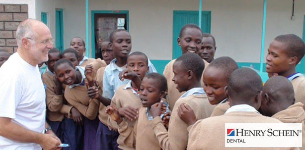 Henry Schein unterstützt Dentists for Africa e.V.