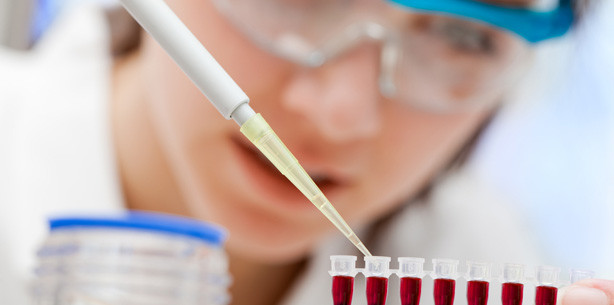 Hepatitis C: Gezielte Behandlung für Patienten mit Neuinfektion