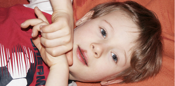 Herpes-Bläschen nicht berühren oder ausdrücken