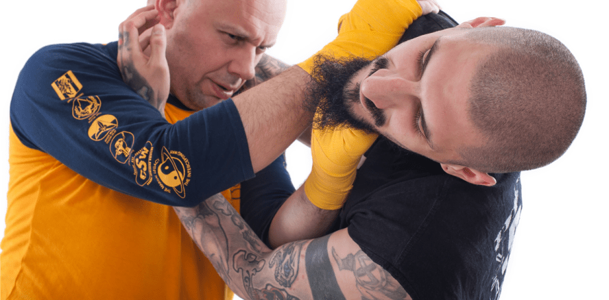 Basel: Fast jeder zweite Hooligan schützt seine Zähne beim Kampf