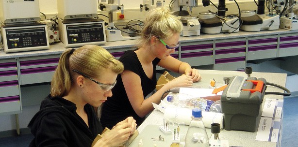 Überbetriebliche Lehrlingsunterweisung CAD/CAM