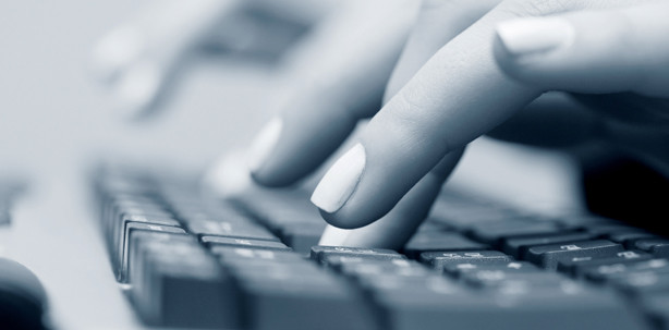 Privates Surfen im Job kann Abmahnung provozieren