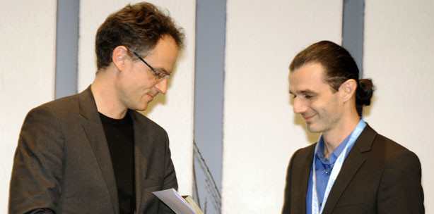 Dr. Dogan Kaner erhält den "SSOI Research Award 2012"