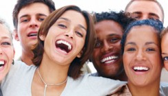 Nur jeder 100. Erwachsene hat ein kariesfreies Gebiss