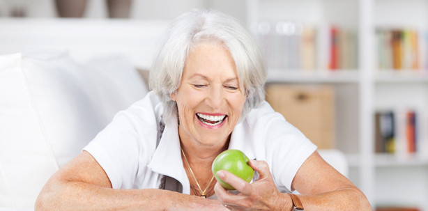 Zahnersatz aus Gold schont Gebiss beim Kauen