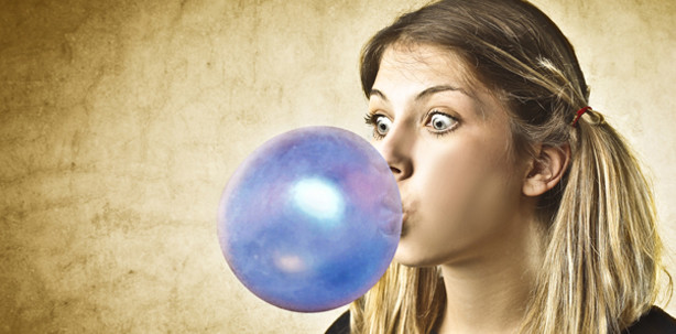 Migräne durch Kaugummi?