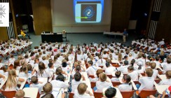 Kinder-Uni Basel: Die Rätsel der Welt aus einer Hand