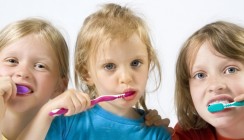 Gesundheitsvorsorge in der Schule – Zahnärzte machen es vor