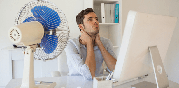 Auch bei Hitze gilt die Kleiderordnung am Arbeitsplatz