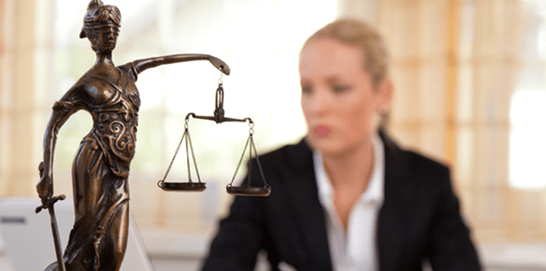 Bundesarbeitsgericht verhandelt Kopftuchstreit